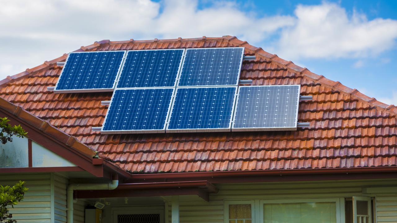 More than 100,000 households have received a rebate as part of Victoria's solar scheme.
