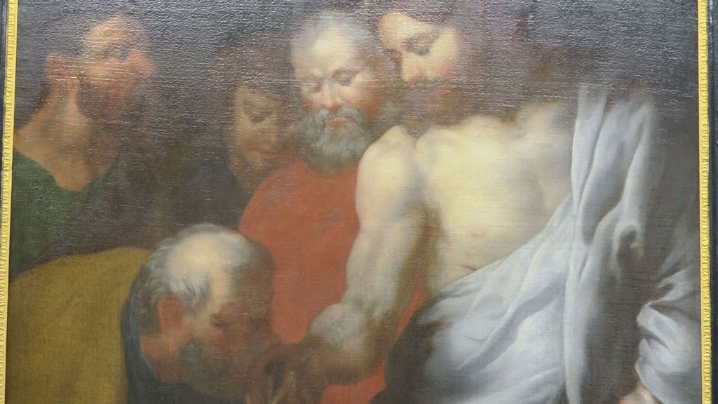 The painting “Thomas Kissing the Hand of Christ” in Saint Peter and Paul Church, in Pulle, Belgium, was painted over to put Peter in the painting. The discovery was made during a restoration. (Obeeliks bvba/Zenger)
